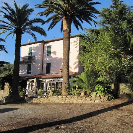 Hotel Ristorante Il Caminetto Diano Marina Zewnętrze zdjęcie