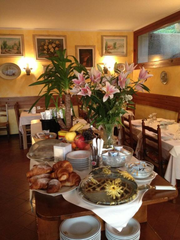 Hotel Ristorante Il Caminetto Diano Marina Zewnętrze zdjęcie