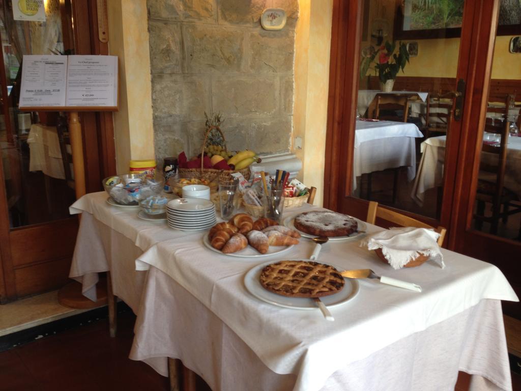 Hotel Ristorante Il Caminetto Diano Marina Zewnętrze zdjęcie