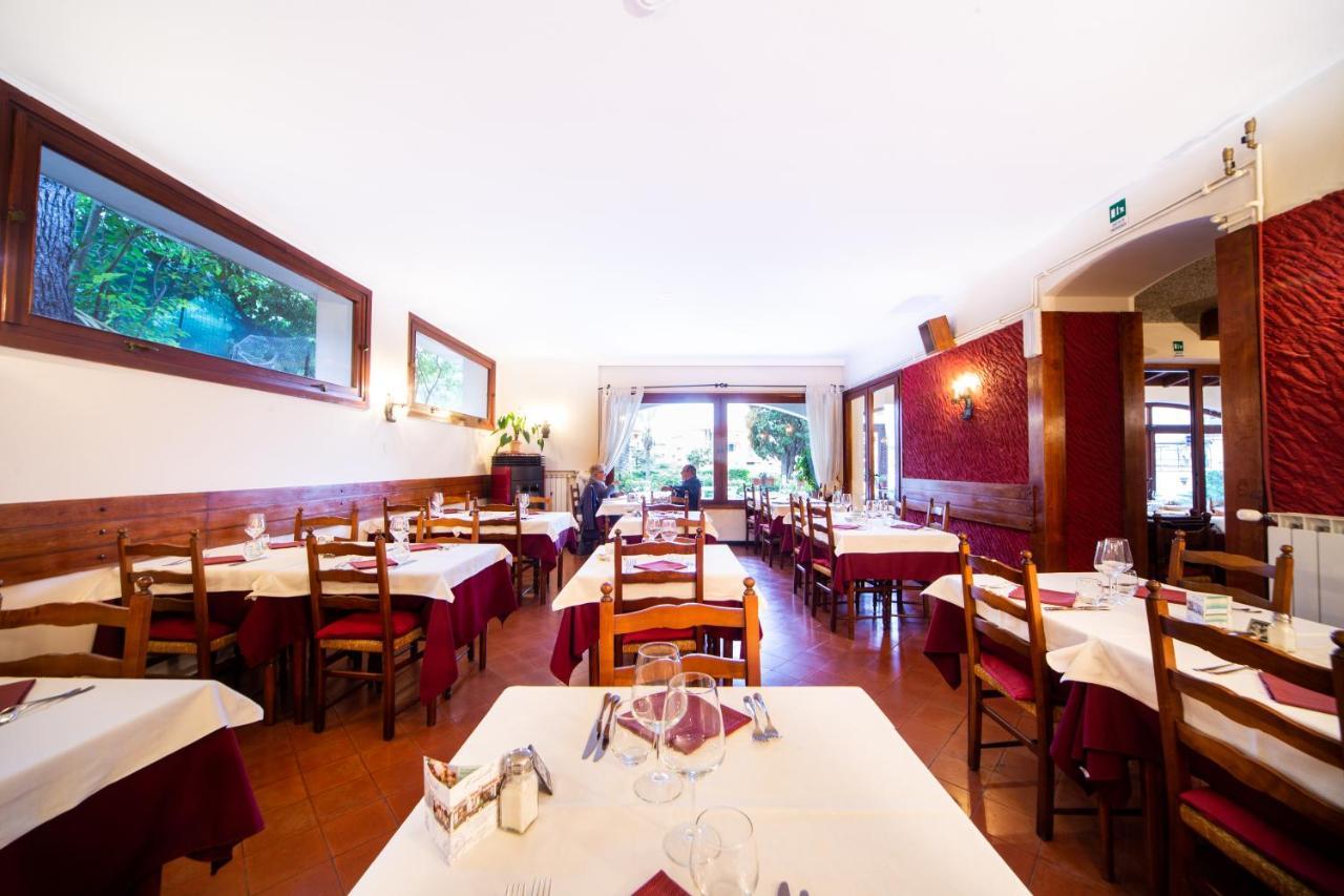 Hotel Ristorante Il Caminetto Diano Marina Zewnętrze zdjęcie